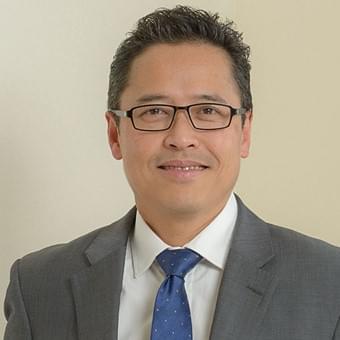 Dr Yau Thum image